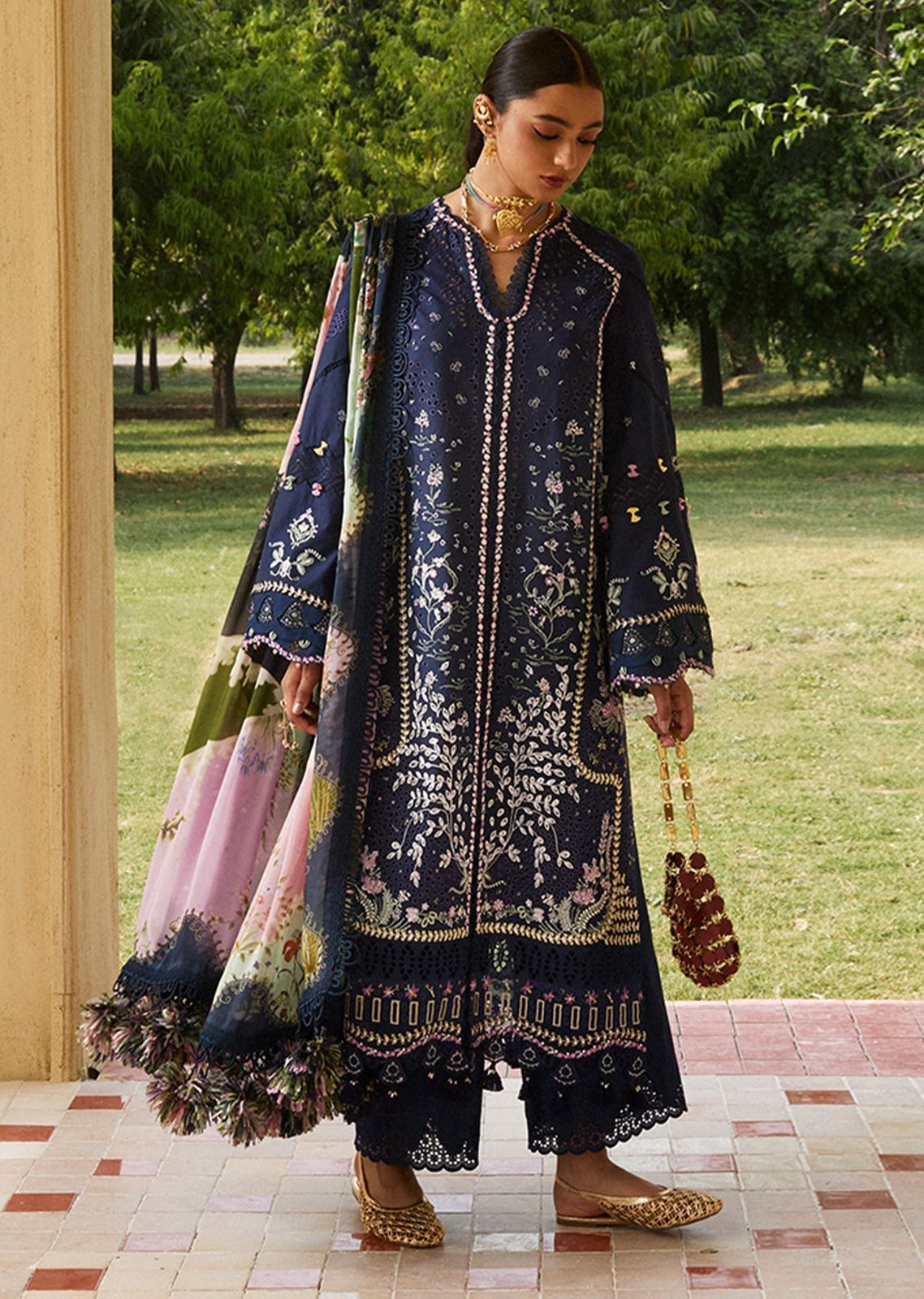 SUFFUSE LAWN ENA